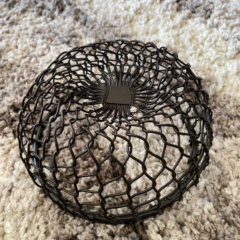 METAL WOVEN SMALL BASKET CATCH ALL